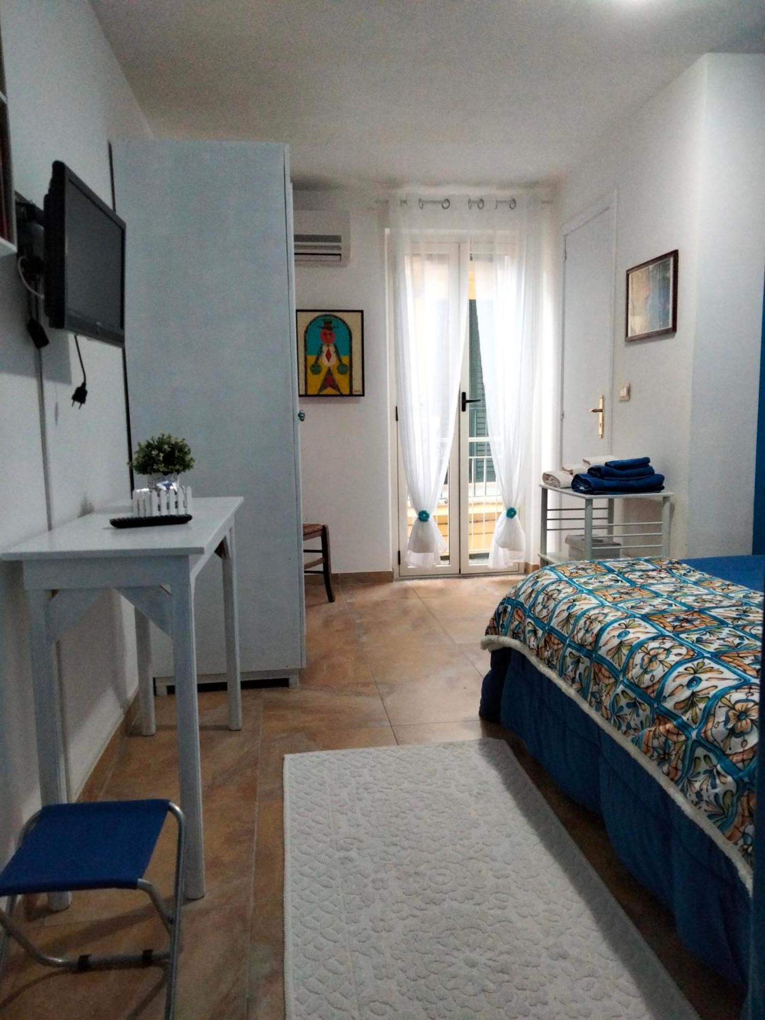 Al Quindici Scilla Bed & Breakfast Phòng bức ảnh